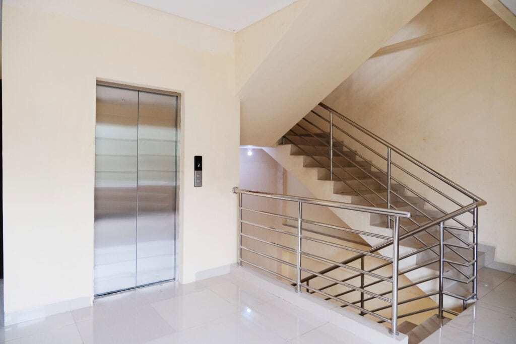 Passenger Lift_Bandengan_2