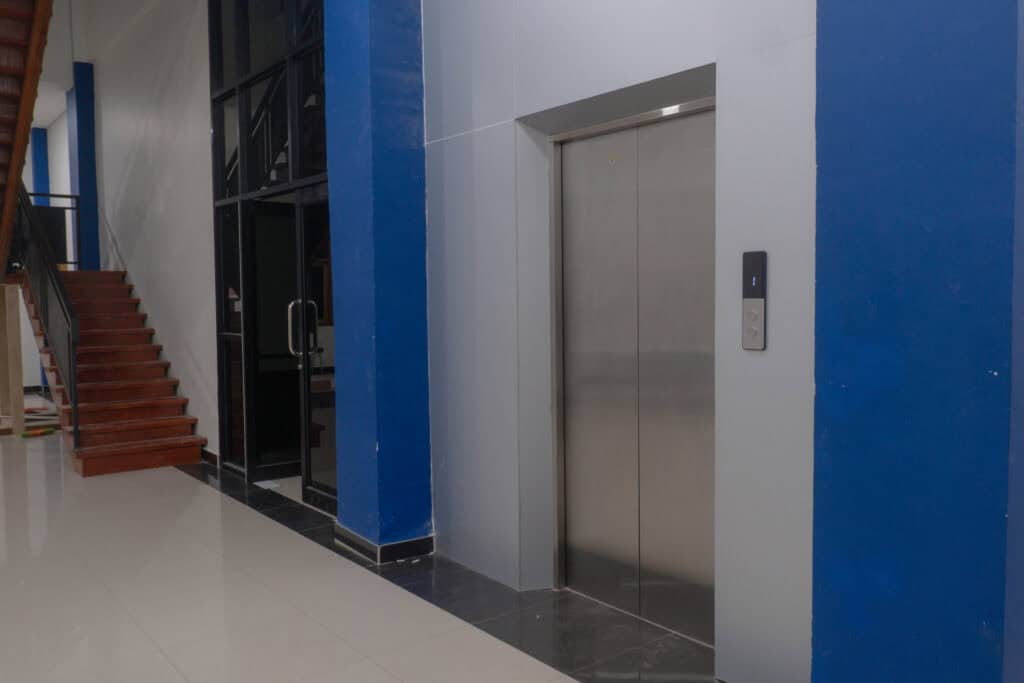 Passenger Lift_Kelingkumang_2_5